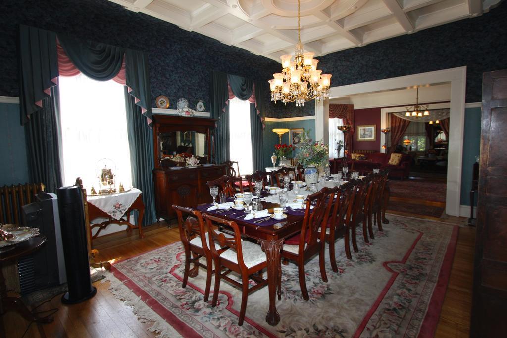 Lion And The Rose Victorian Guest House Portland Exterior foto